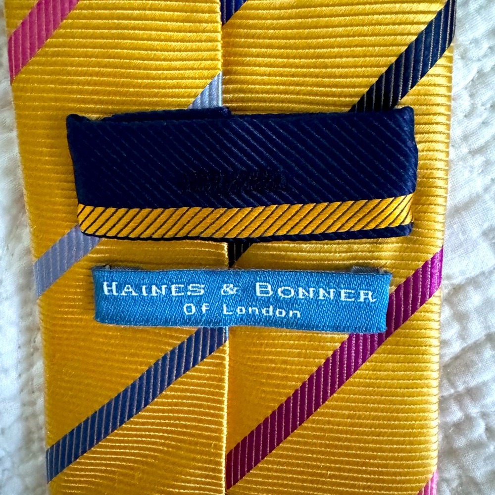 Haines & Bonner of London Tie 🦋 - Picture 6 of 7